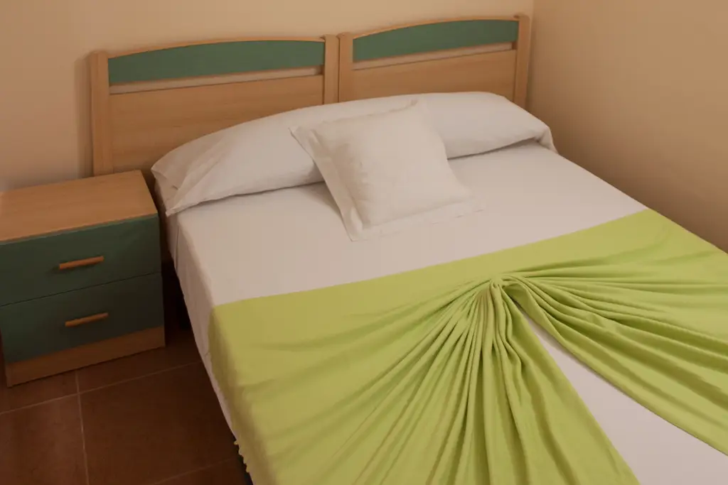 Apartamento Cabriel habitación matrimonio - Apartamentos Guadalaviar